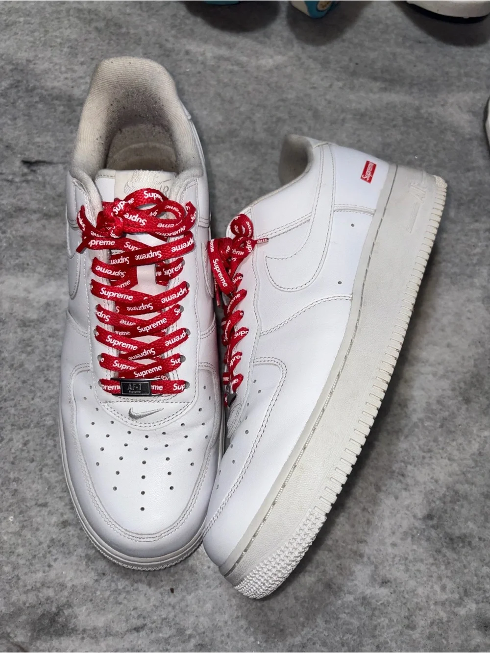 Supreme x Nike Air Force 1 Low 